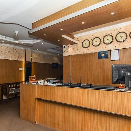 Hotel Oyo 112 Al Manaal Residency Colombo Esterno foto