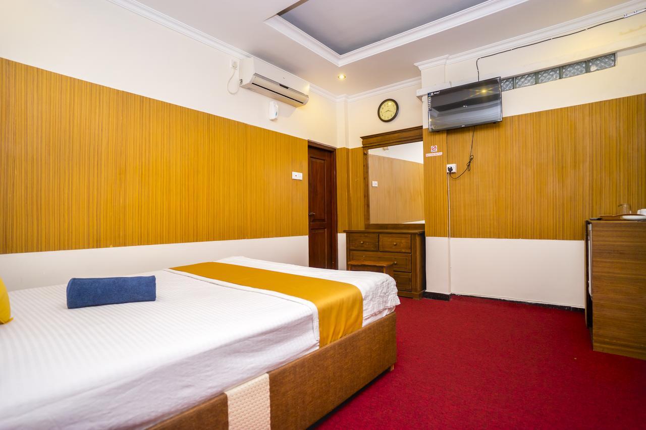 Hotel Oyo 112 Al Manaal Residency Colombo Esterno foto
