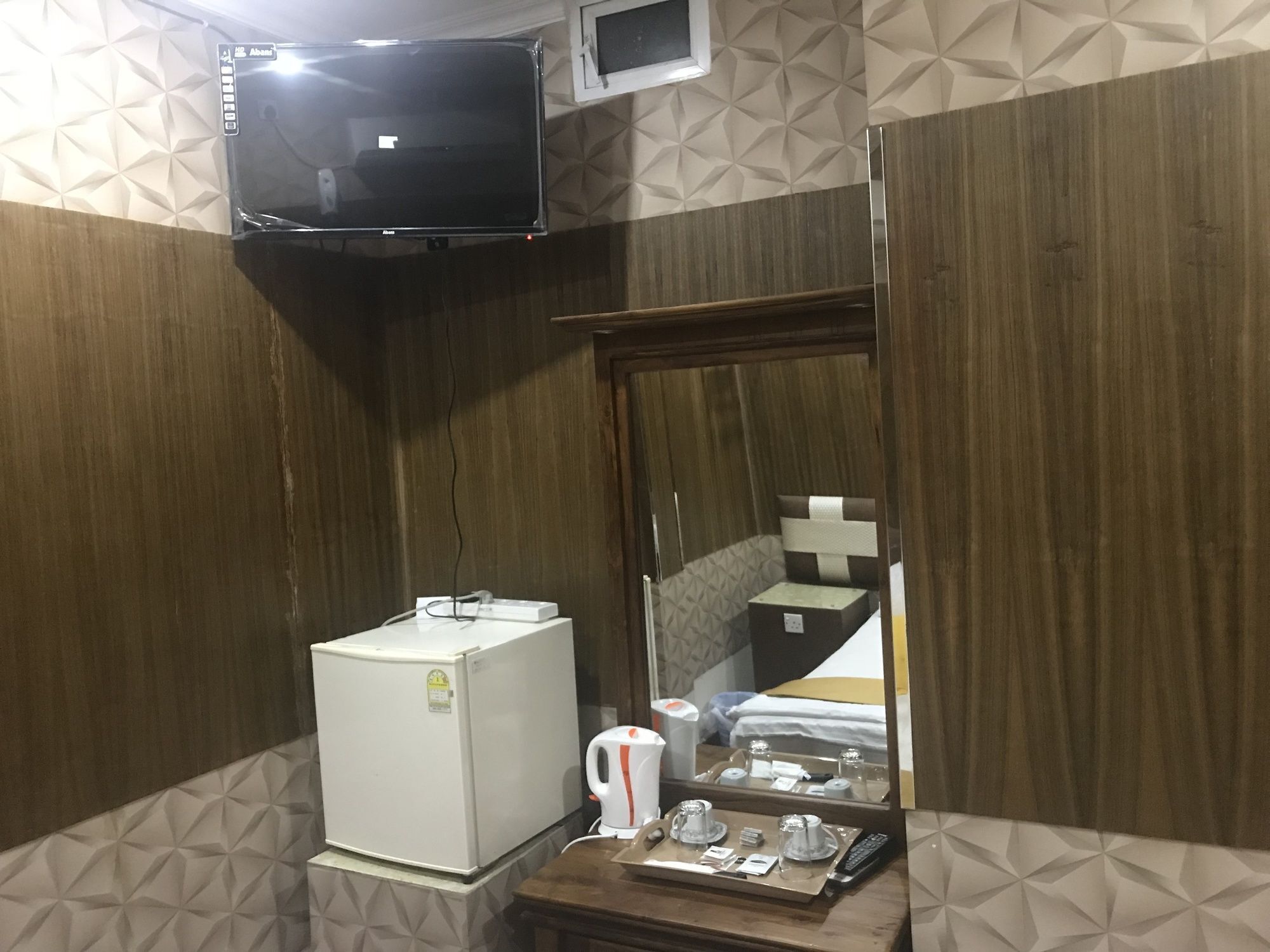 Hotel Oyo 112 Al Manaal Residency Colombo Esterno foto