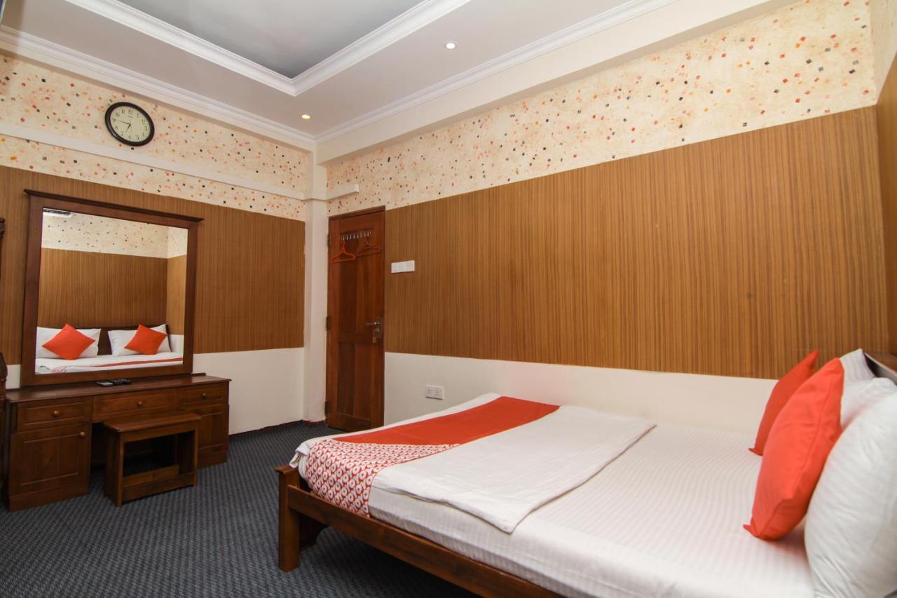 Hotel Oyo 112 Al Manaal Residency Colombo Esterno foto
